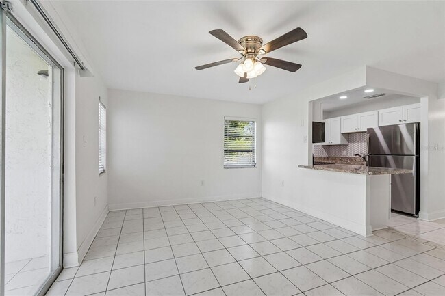 Building Photo - 237 S McMullen Booth Rd