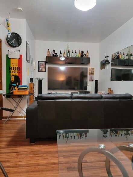 Living Room - 165 Winfield Ave