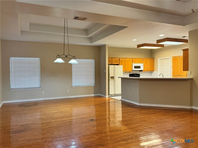 Building Photo - 677 Sagewood Pkwy