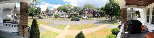 Building Photo - 1804 Storrs Ave