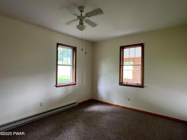 Building Photo - 453 Ridge Ave