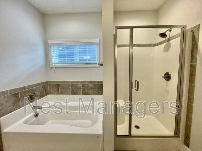 Building Photo - 155 Cromwell Ct