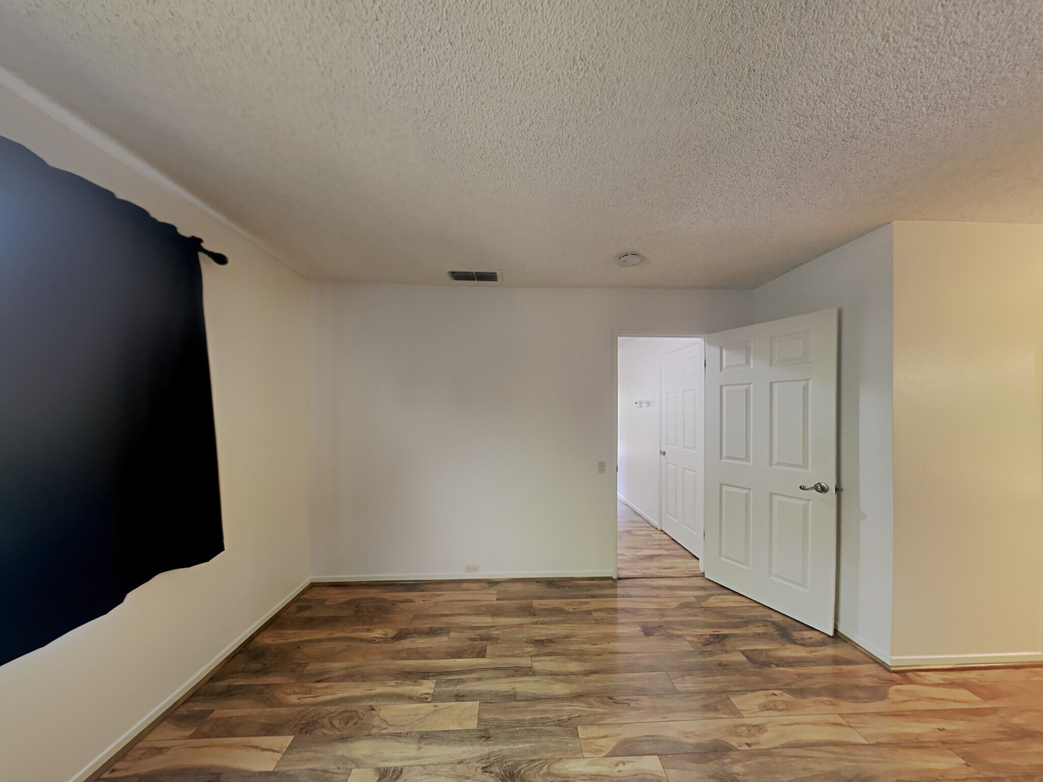 Building Photo - 639 Woodside Sierra