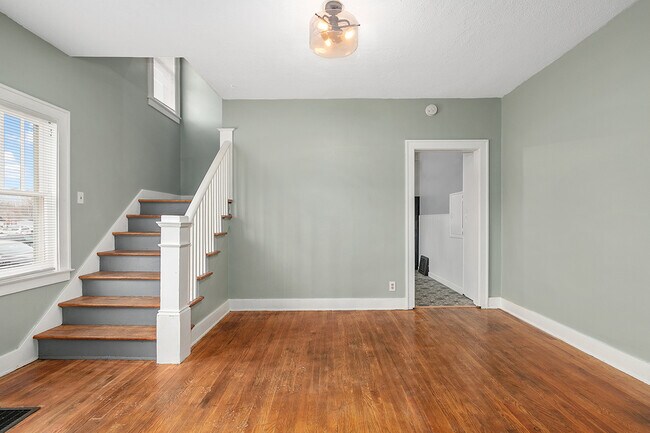 Building Photo - 861 Douglas St NW