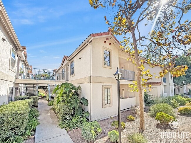 Building Photo - Beautiful 2B/2BA Condo in Rancho Penasquitos!