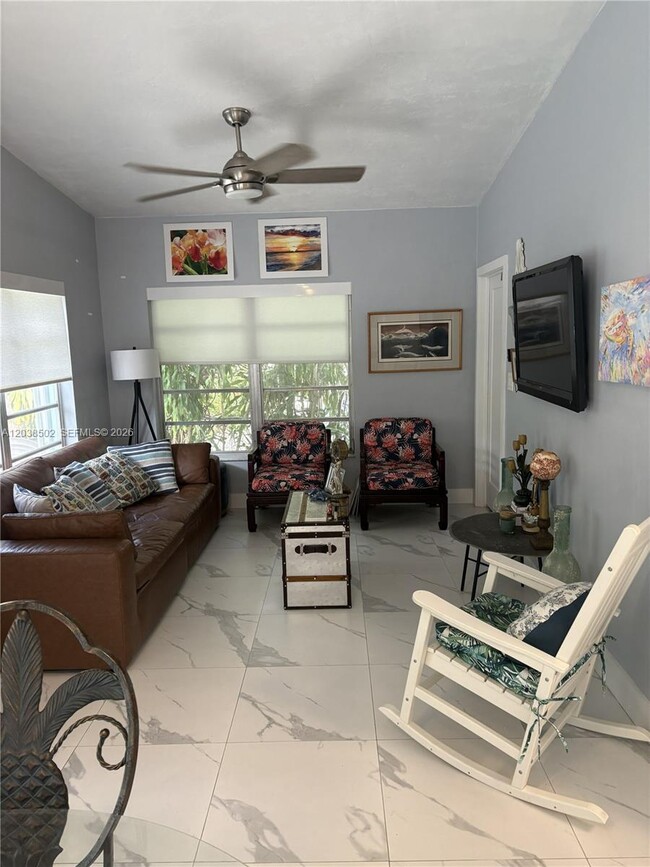 Building Photo - 8 Jewfish Ave