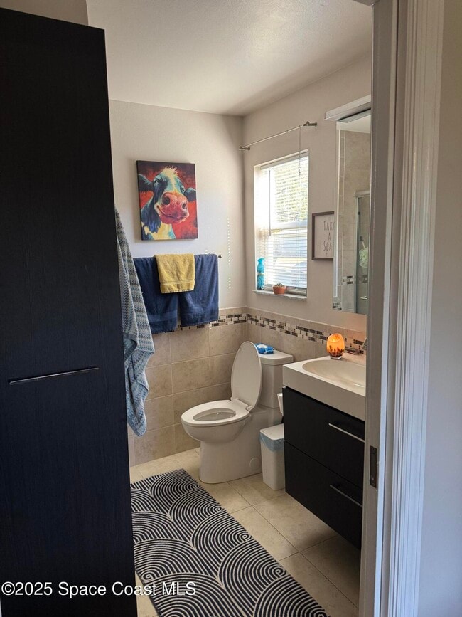 Building Photo - 2201 Appalachian Dr