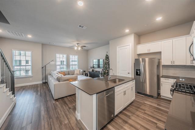 Building Photo - 4160 Wetstone Ln