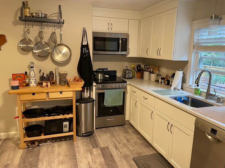 Newly renovated kitchen - 169 Foster St