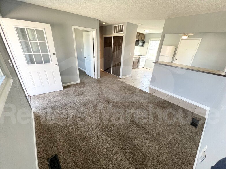 Building Photo - 3736 Cypress Ave