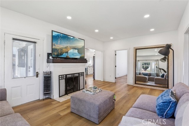 Building Photo - 230 S B St