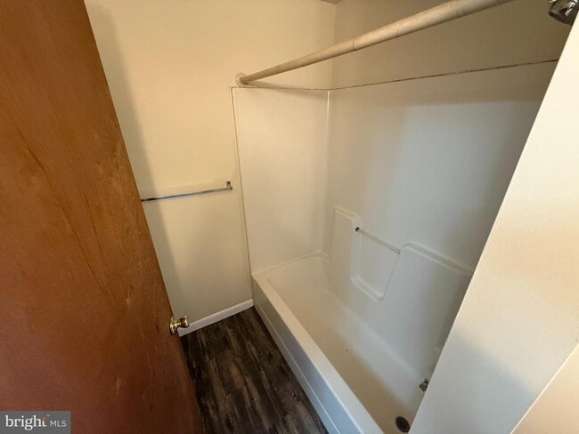 Building Photo - 204 E Portland St