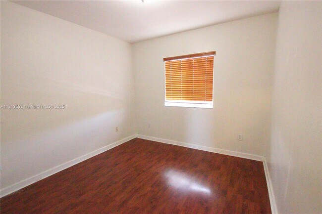 Building Photo - 14758 SW 9th Ln