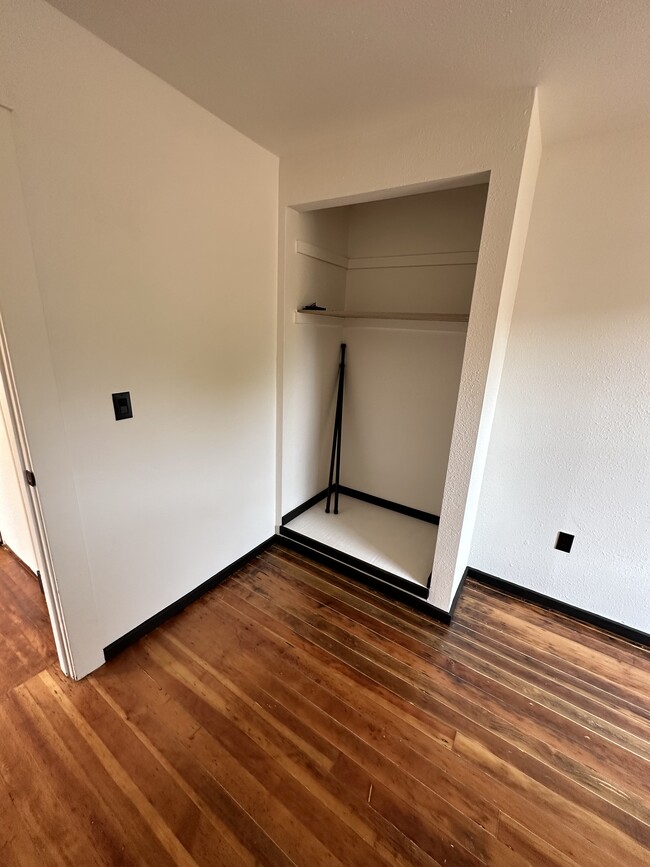 built-in closet - 4806 SE 76th Ave