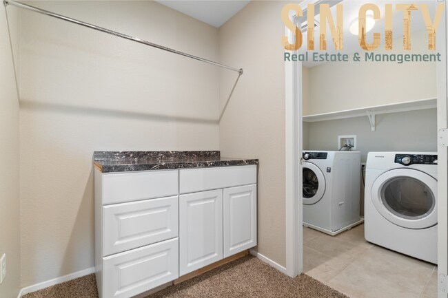 Building Photo - 5328 Brazelton St