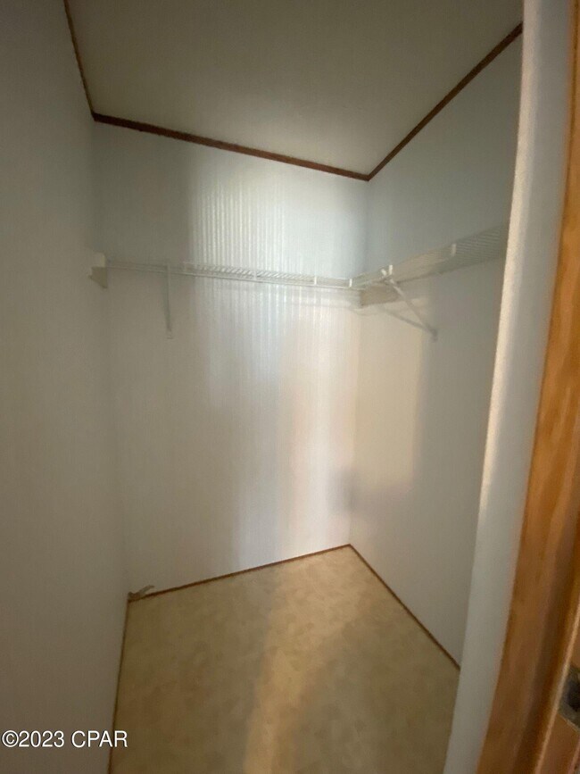 Building Photo - 9725 Bear St