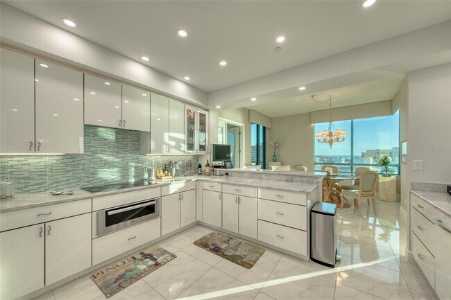 Building Photo - 1560 Gulf Blvd