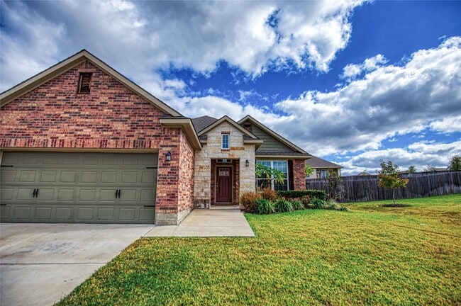 Building Photo - 912 Farm Path