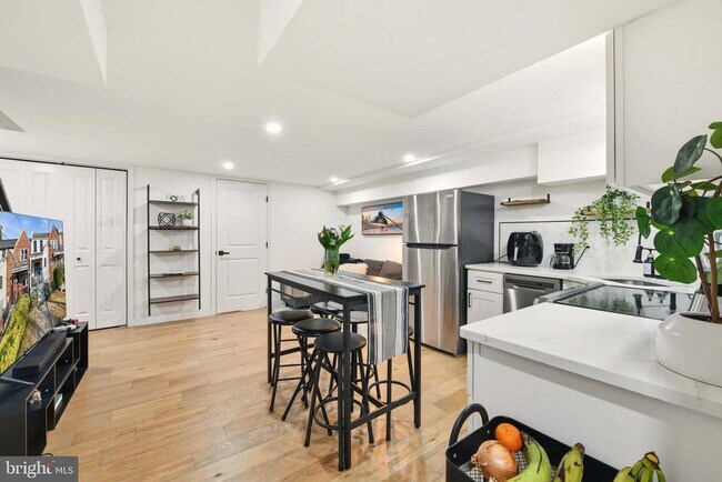 Building Photo - 5113 4th St NW