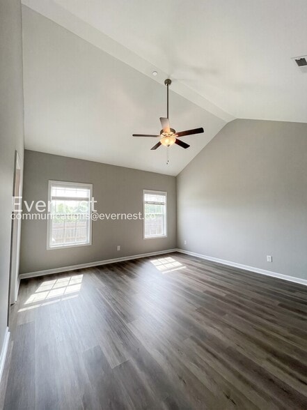 Building Photo - 1309 Ventura Ln