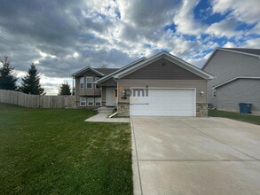 Building Photo - 10880 Mississippi St