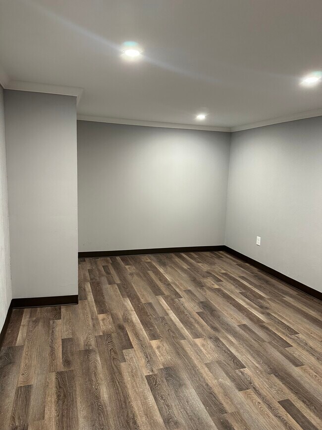 Basement - 10 Nesenkeag Dr