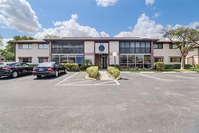 Building Photo - 9887 N Belfort Cir