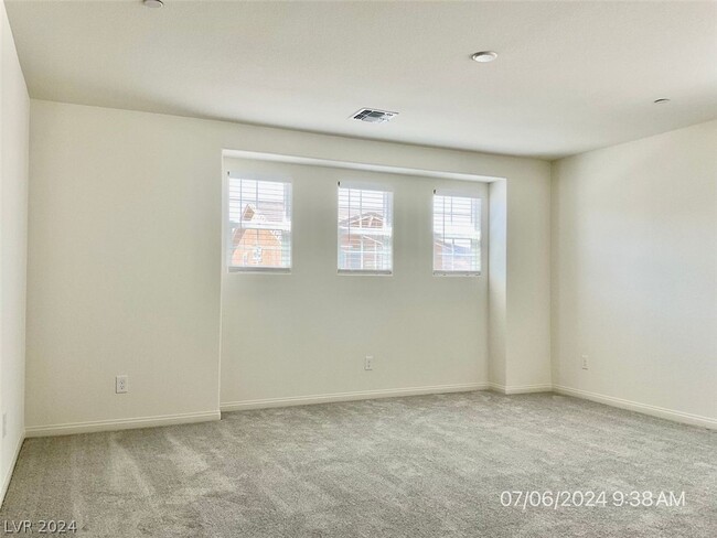 Building Photo - 3543 Via Aurelia Ln