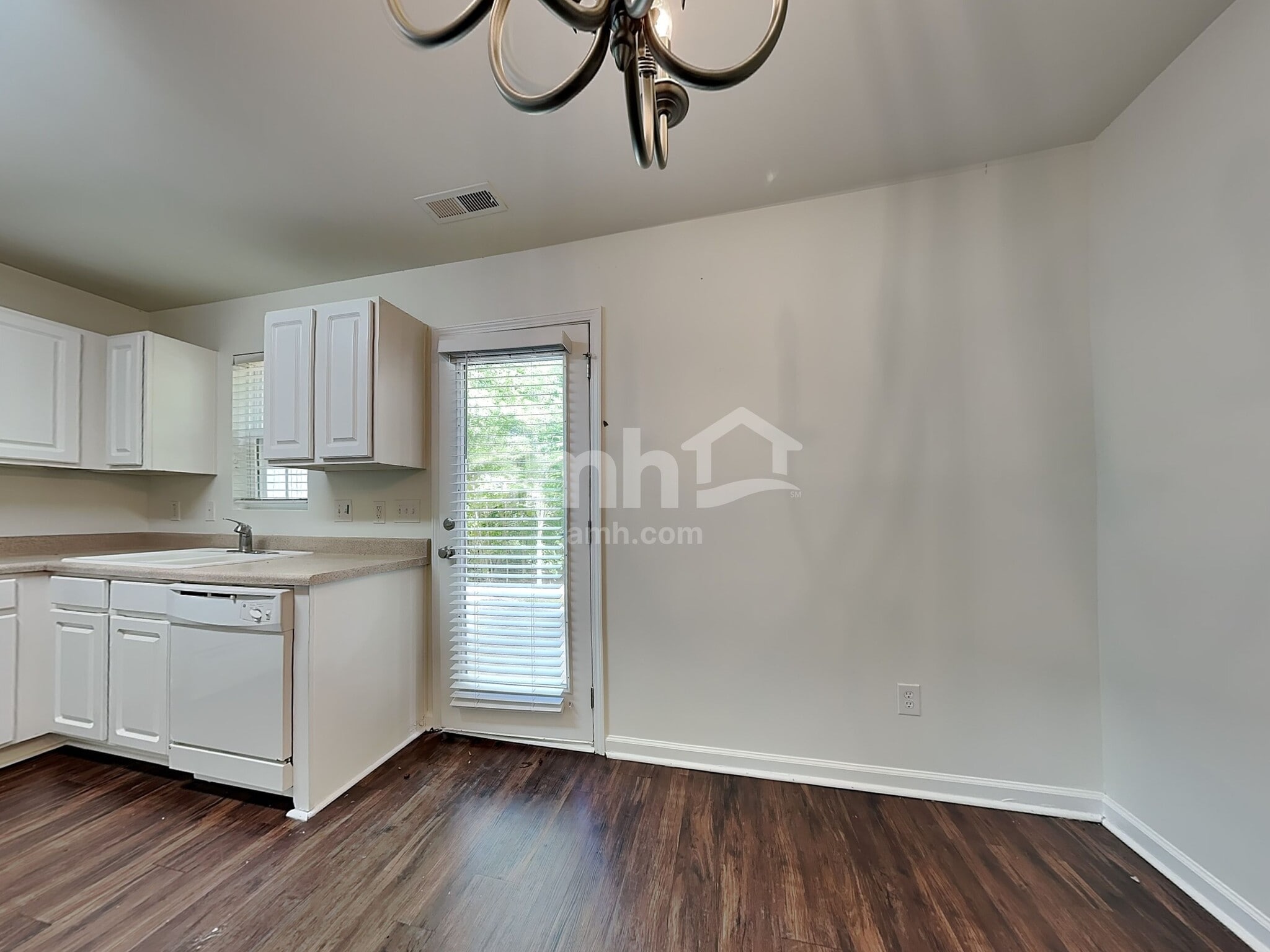 Building Photo - 1209 Plexor Ln