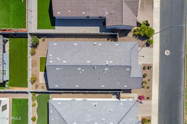 Building Photo - 11230 E Upton Ave