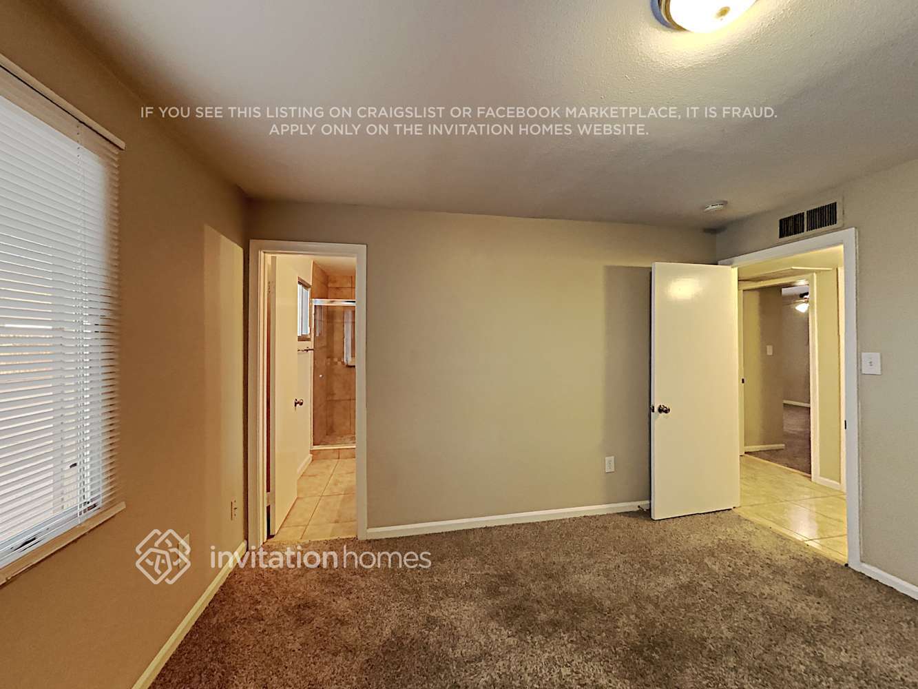 Building Photo - 1536 W Andorra Dr