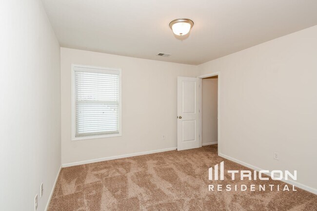 Building Photo - 58 Ireland Ln