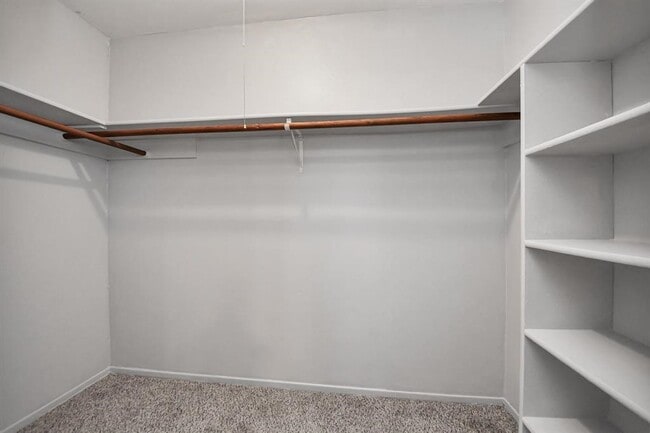 Building Photo - 2318 Hearne Dr