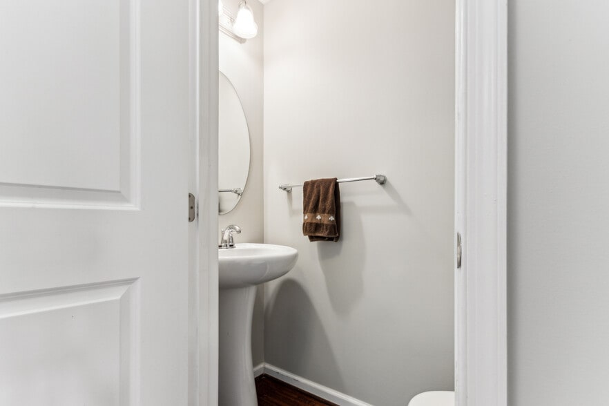 Powder Room - 3107 Alliance Ct