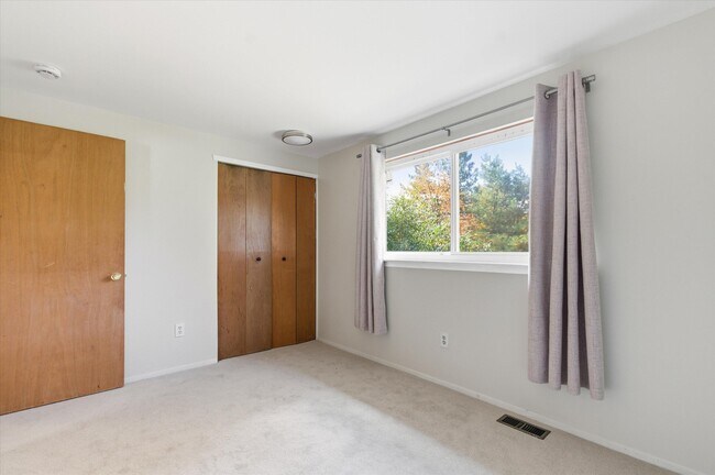 Building Photo - 2825 Tuebingen Pkwy