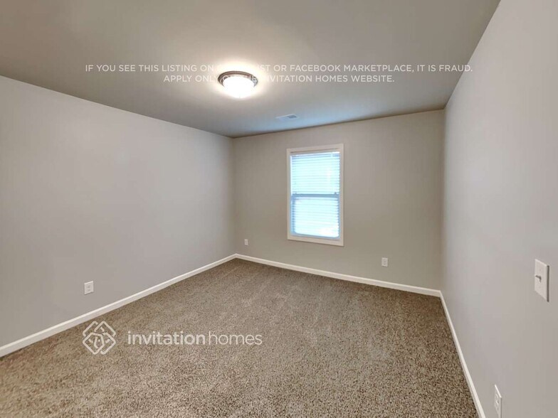 Building Photo - 349 Wood Point Way