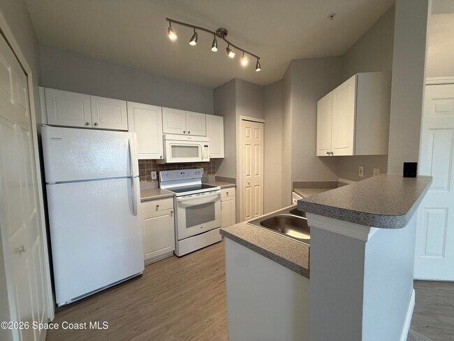 Building Photo - 5683 Star Rush Dr