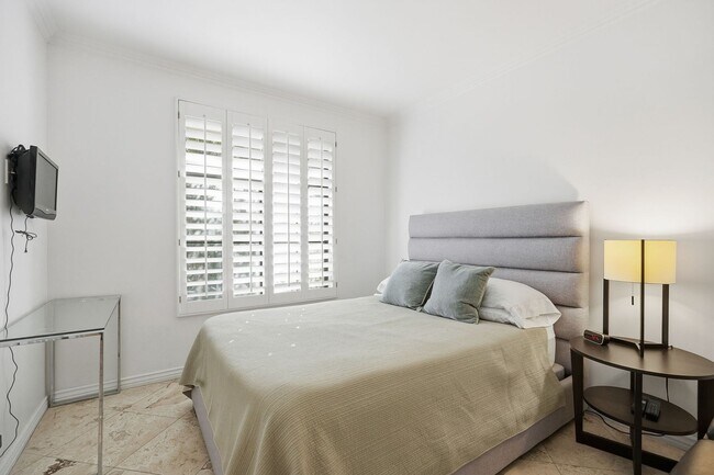 Building Photo - Charming 2-Bedroom Casita