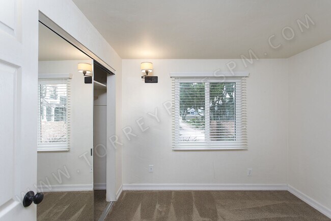 Building Photo - *2 WEEKS FREE!* Point Loma - Beautiful Two...
