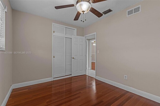 Building Photo - 9400 SW 193rd Dr