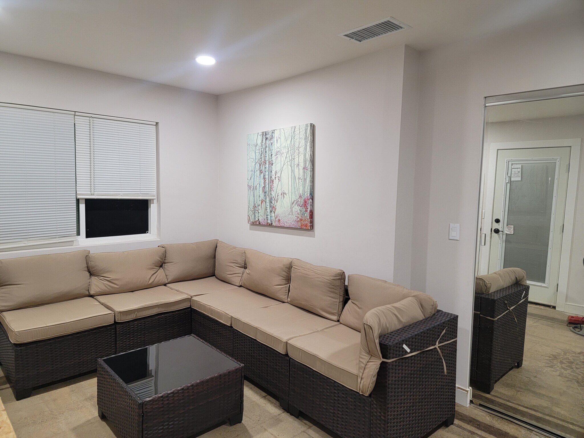 Building Photo - 20354 Laguna Canyon Rd