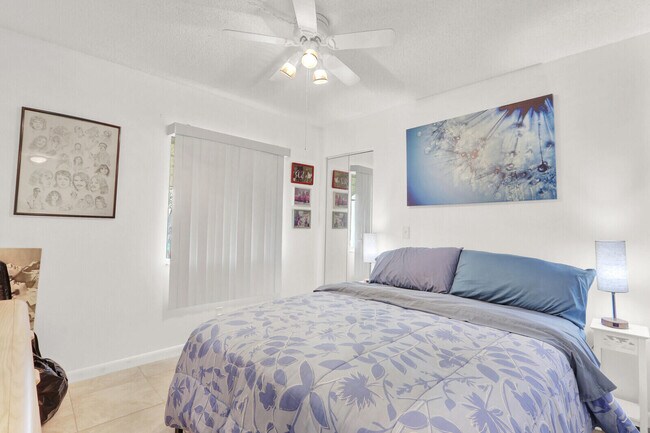 Building Photo - 309 Knotty Pine Cir