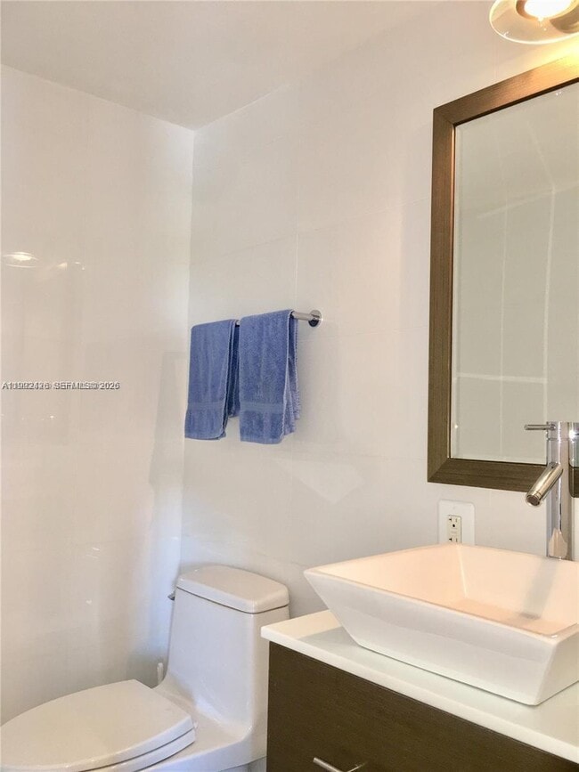 Building Photo - 618 Euclid Ave