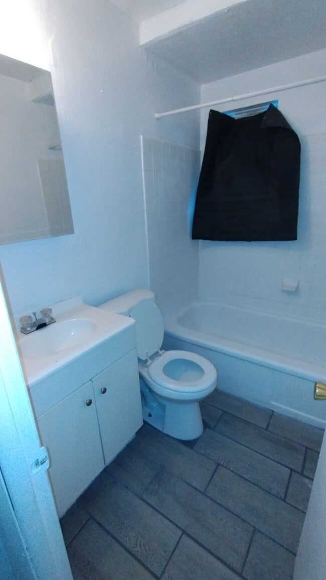 Building Photo - 1821 Alcoy Rd