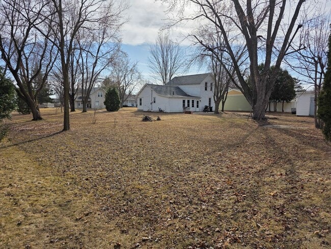 Building Photo - 1216 Water St