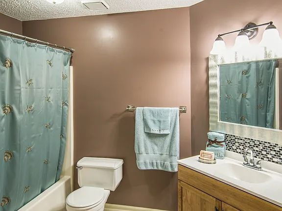 Building Photo - 1014 Stones Throw Dr NW
