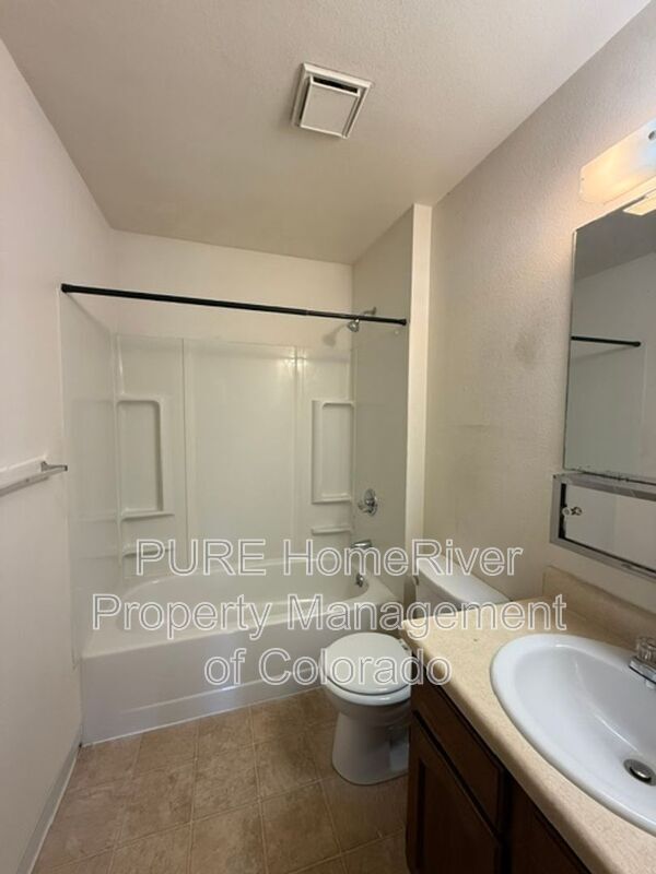 Building Photo - 1122 Yuma St