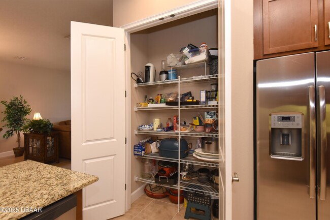 Building Photo - 6356 Hanfield Dr