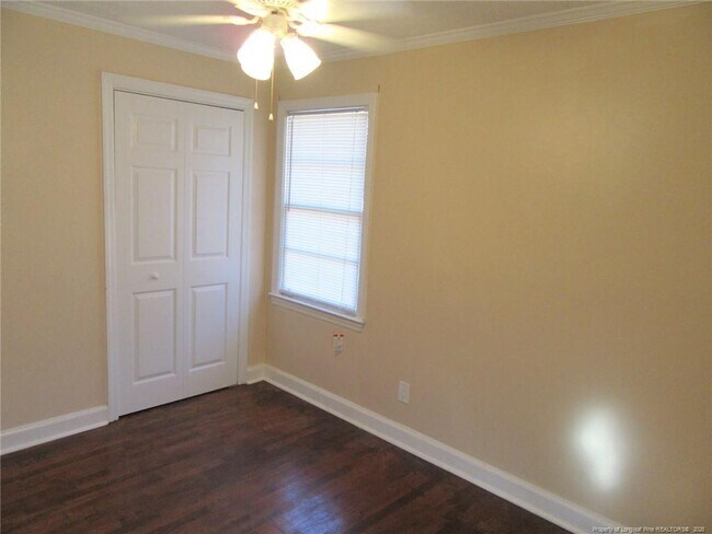 Building Photo - 1119 Juniper Dr