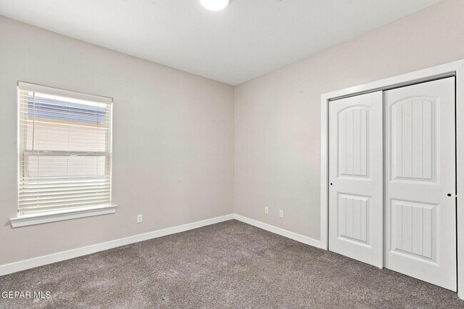 Building Photo - 14929 Tierra Fortaleza Ave